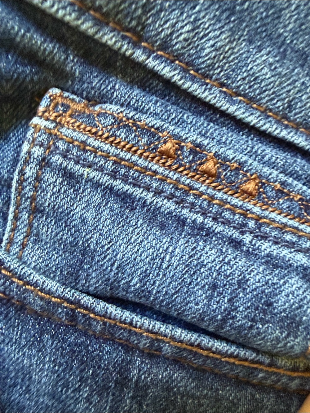 Levi's Women's Perfect Waist 525 Straight Leg Denim Jeans - Picture 3 of 8